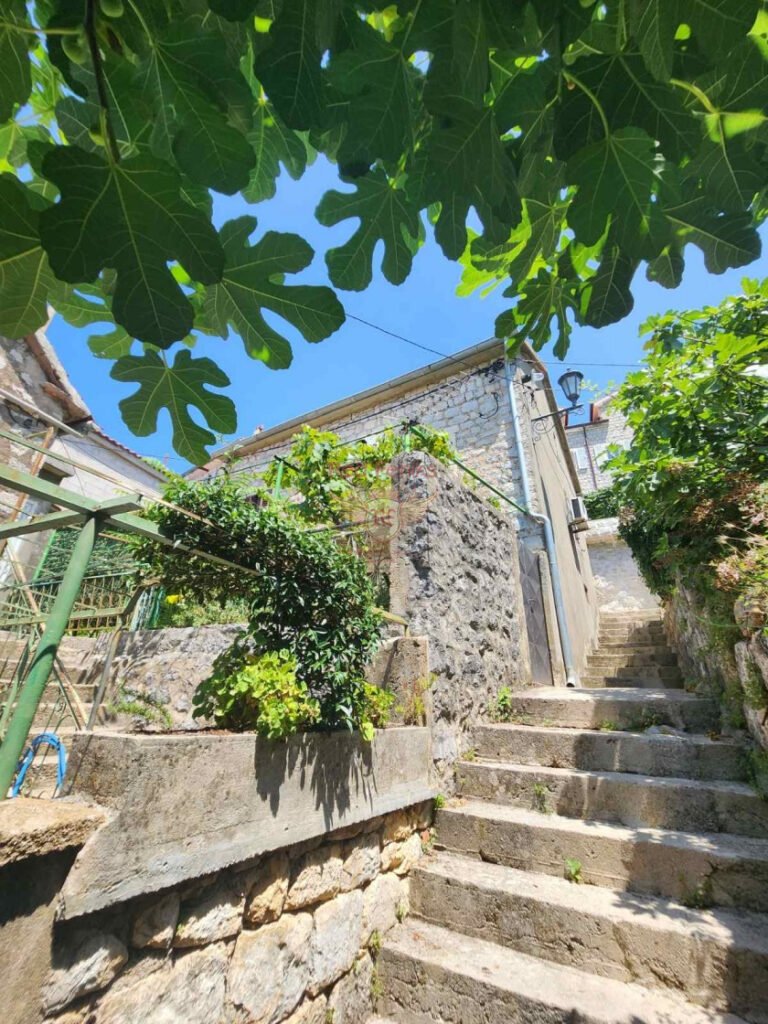 House with Amazing Potential in the Heart of Perast