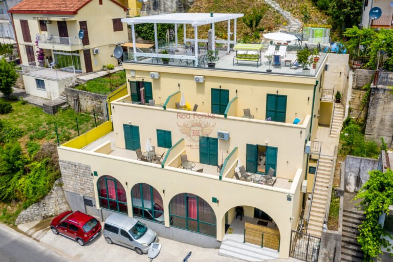 Hotel with 11 Apartments in Meljine