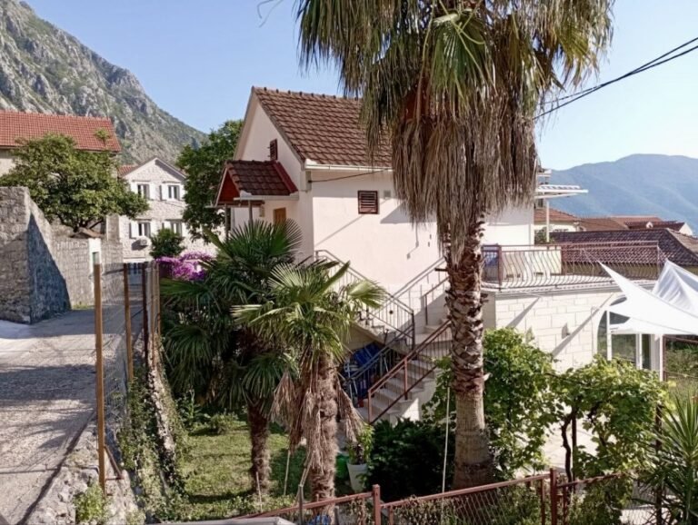 House for Sale in Risan