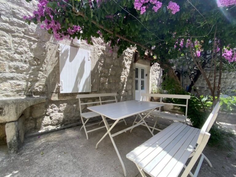 Charming Stone House in Perast