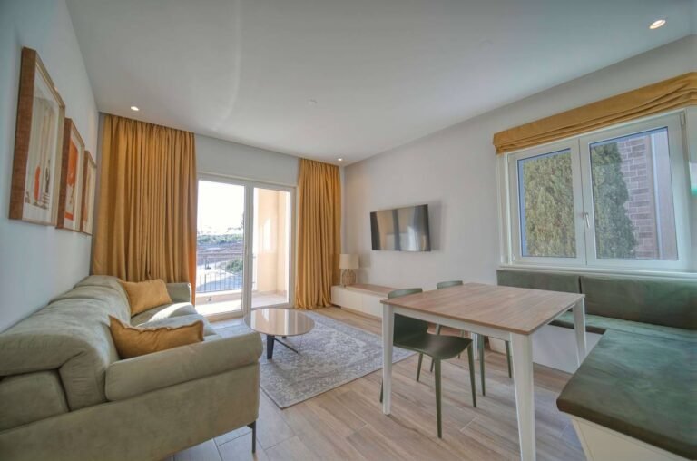 Luxurious Apartment in Luštica Bay